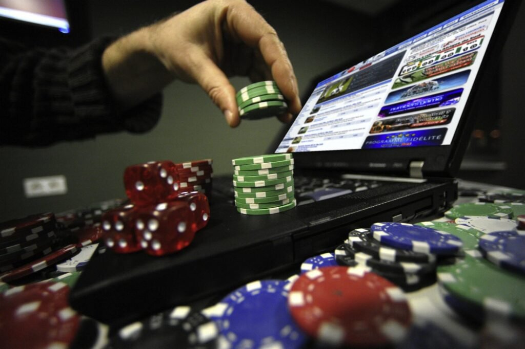 SBOBET WAP vs SBOBET Mobile: Mana Platform Terbaik untuk Taruhan Bola